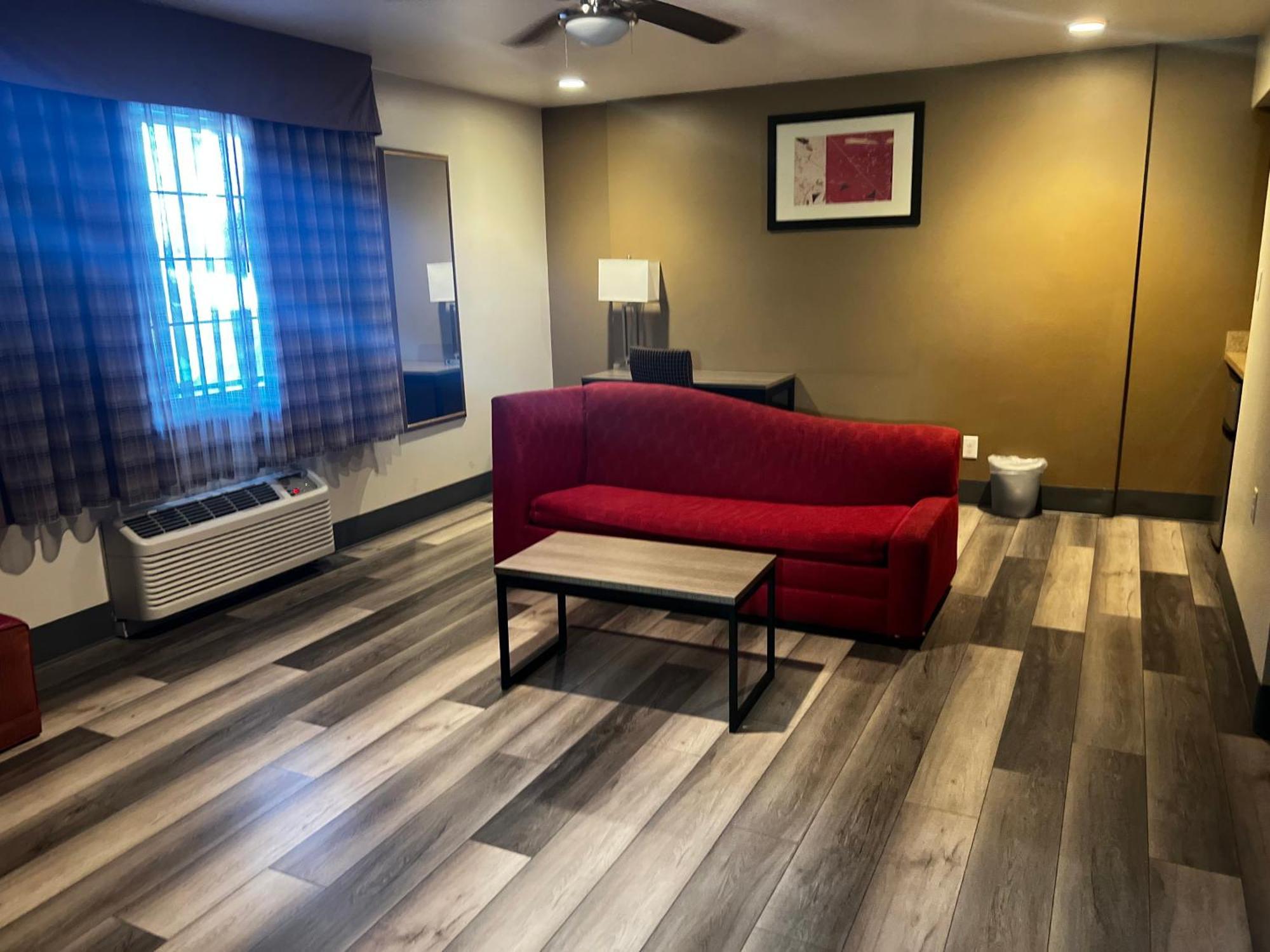 Quality Inn & Suites Goodyear - Phoenix West Екстериор снимка