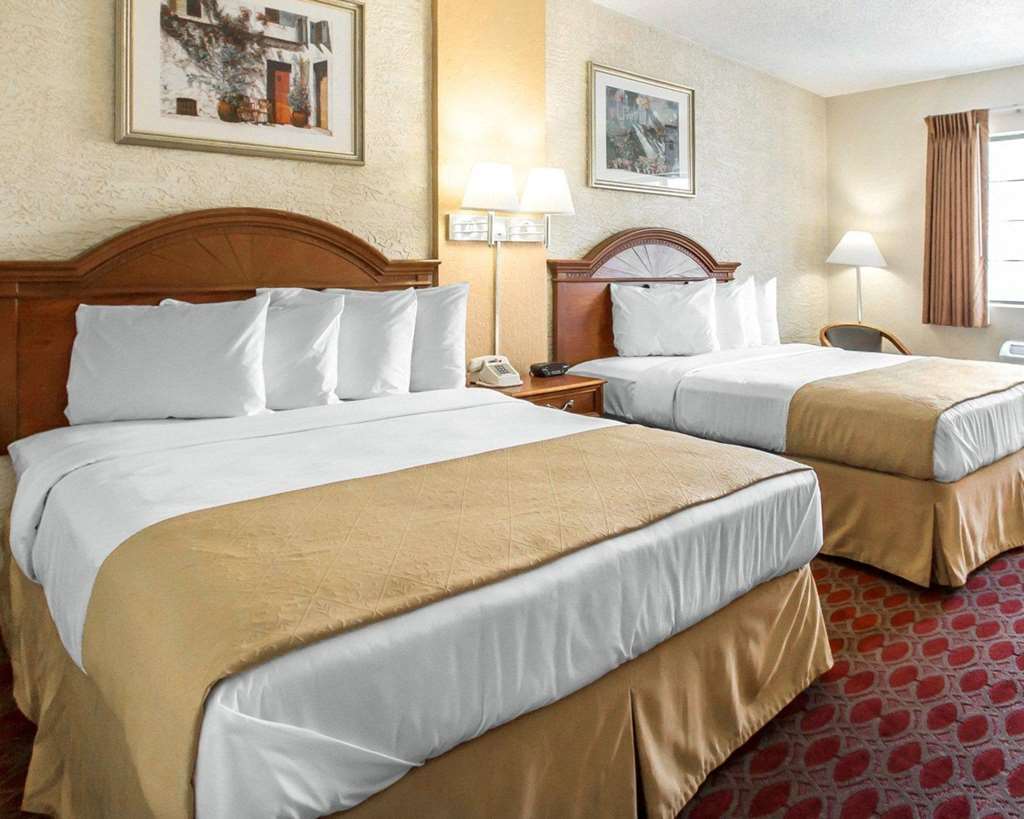 Quality Inn & Suites Goodyear - Phoenix West Стая снимка